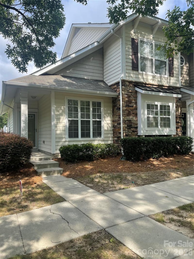 1158 Hammond Dr, Matthews, NC 28104