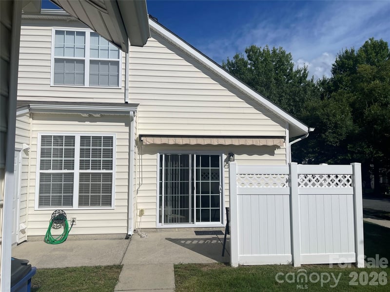 1158 Hammond Dr, Matthews, NC 28104