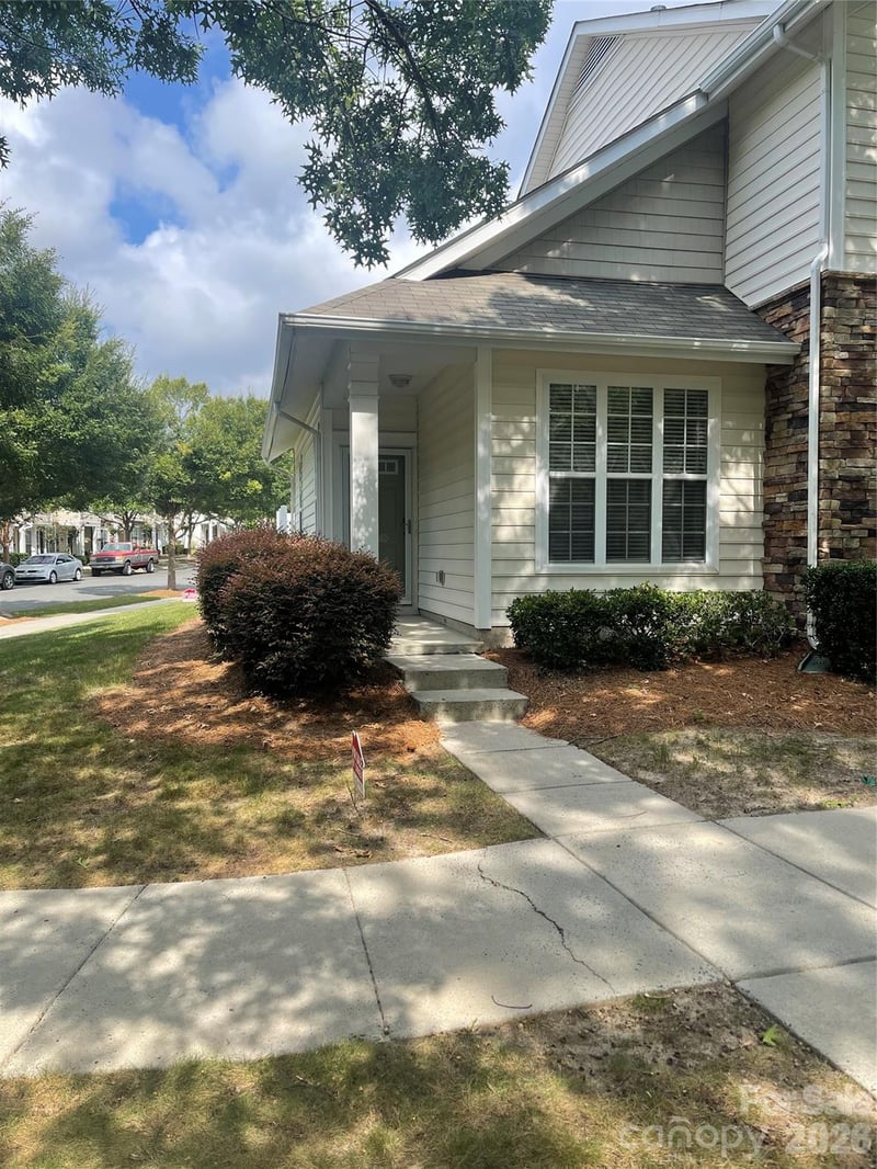1158 Hammond Dr, Matthews, NC 28104
