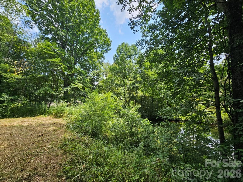 638 Crystal Tree Dr, Waynesville, NC 28785