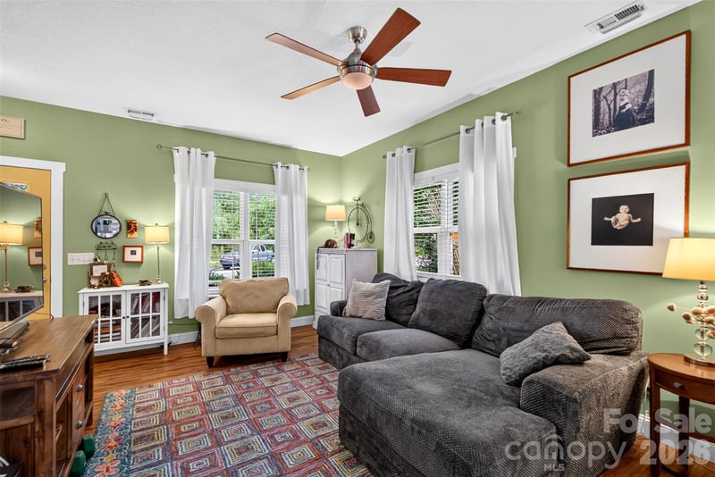 27 Mill Creek Loop, Asheville, NC 28806