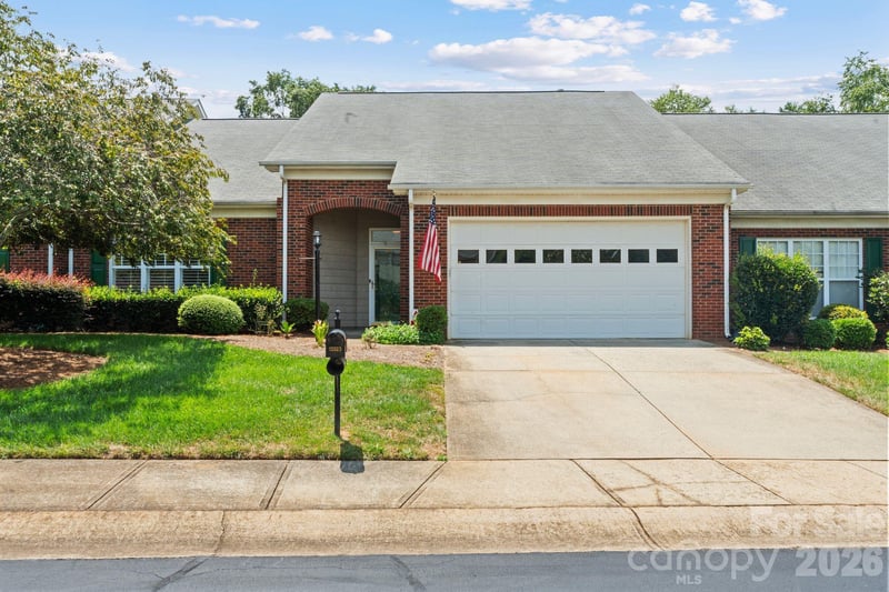 13323 Mint Lake Dr, Matthews, NC 28105