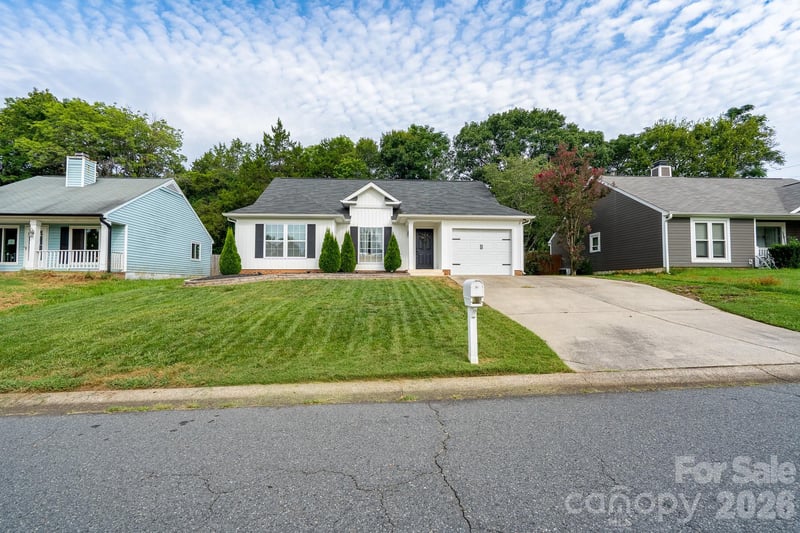 3356 Chadbury Dr NW, Concord, NC 28027