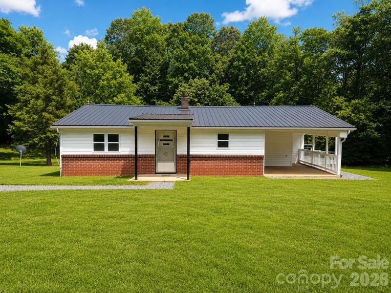 4685 Harmony Hw, Hamptonville, NC 27020