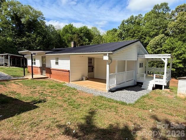 4685 Harmony Hw, Hamptonville, NC 27020