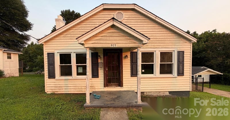 803 Grove St, Lincolnton, NC 28092