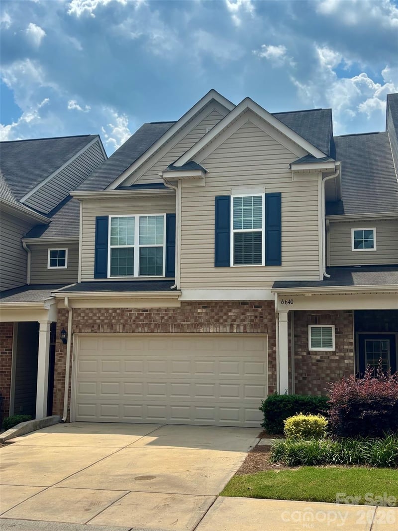 6640 Portland Rose Ln, Charlotte, NC 28210