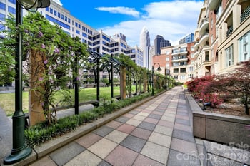 400 Church St #516, Charlotte, NC 28202