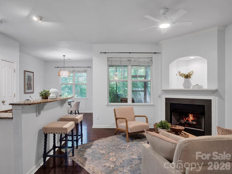 10747 Essex Hall Dr, Charlotte, NC 28277