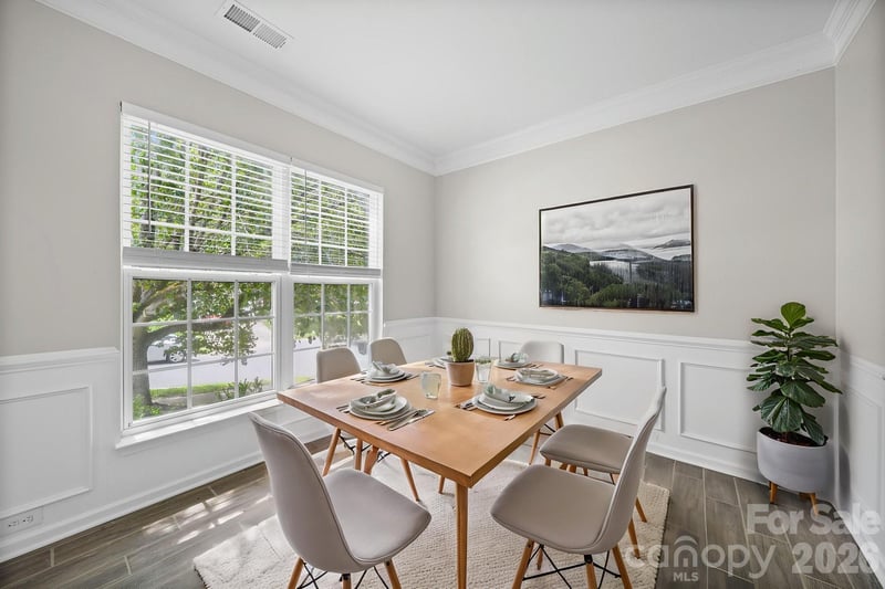 8246 Weeping Fig Ln, Charlotte, NC 28215