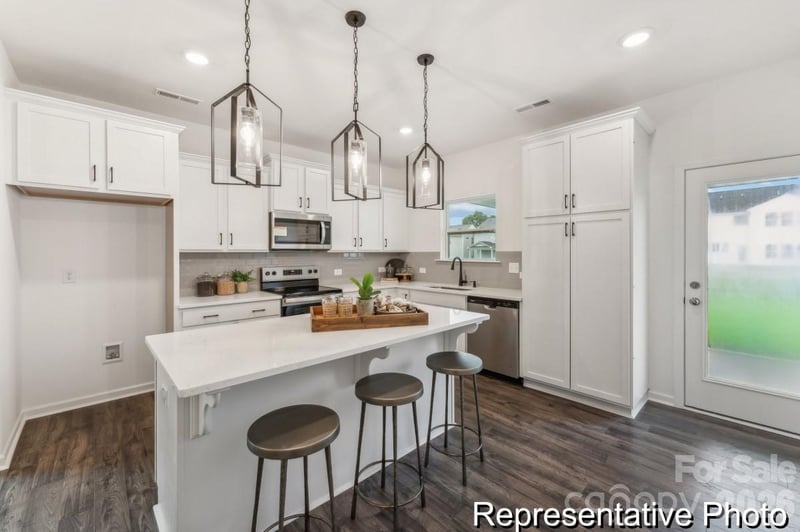 36170 Greg Norman Dr #1009, Lancaster, SC 29720