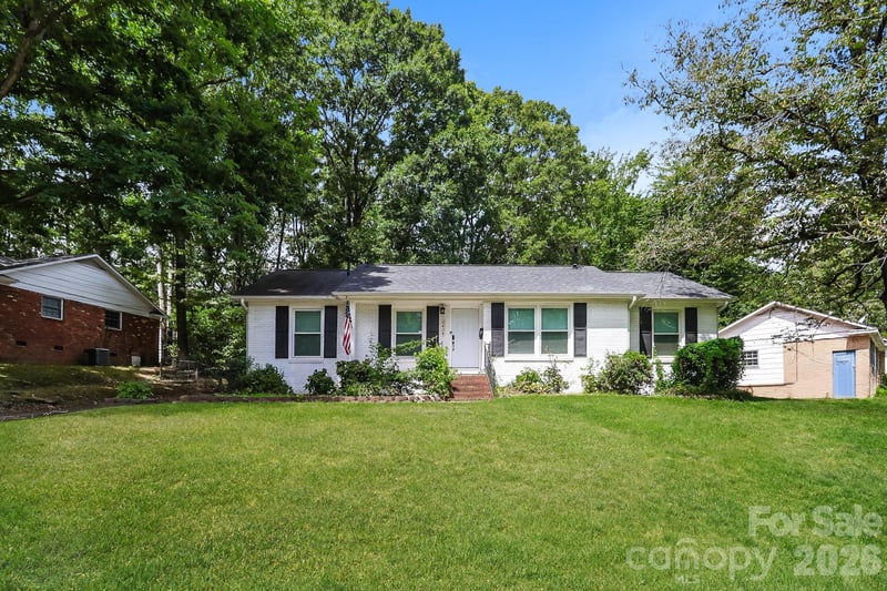 6424 Springfield Dr, Charlotte, NC 28212