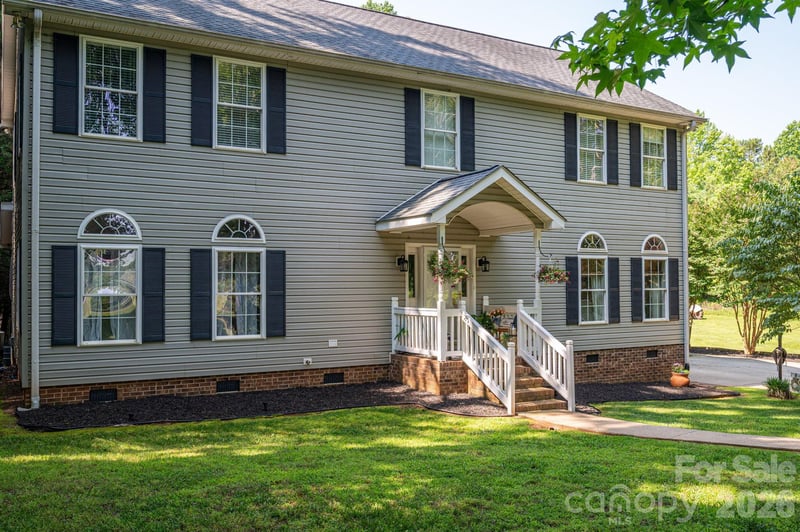 1575 Lewis Farm Rd, Kings Mountain, NC 28086