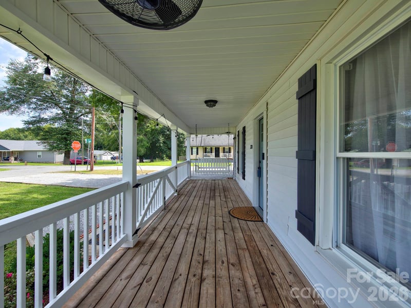 328 Piedmont Ave, Mount Holly, NC 28120