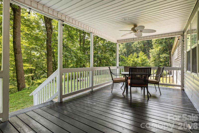 1903 Old Mountain Rd, Mars Hill, NC 28753