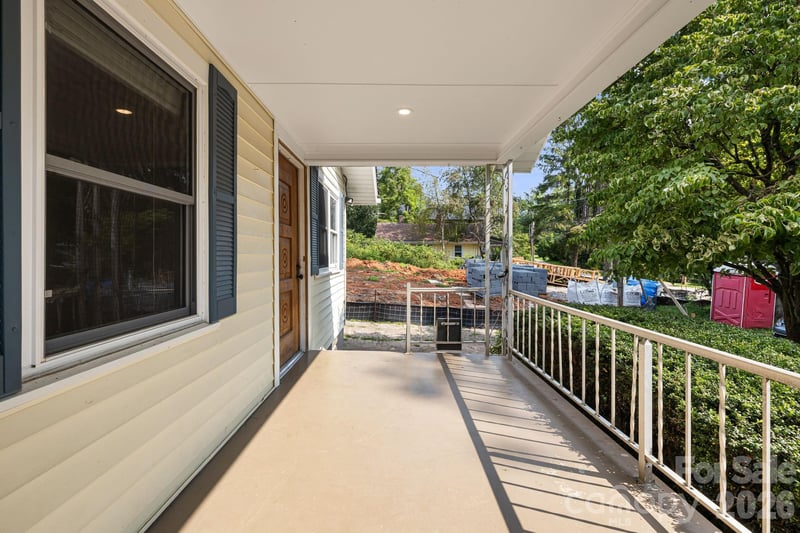 48 Carrier St, Asheville, NC 28806