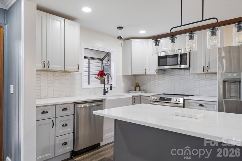 203 Ewing Dr, Belmont, NC 28012