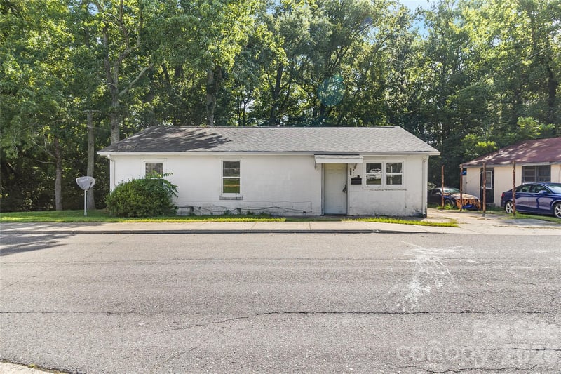 411 Jacob St, Cherryville, NC 28021