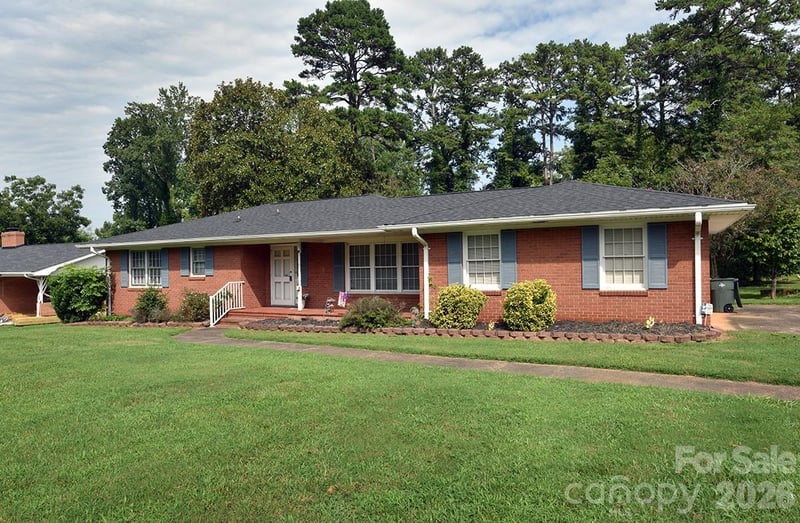 1036 S Rowan Cir, Salisbury, NC 28146