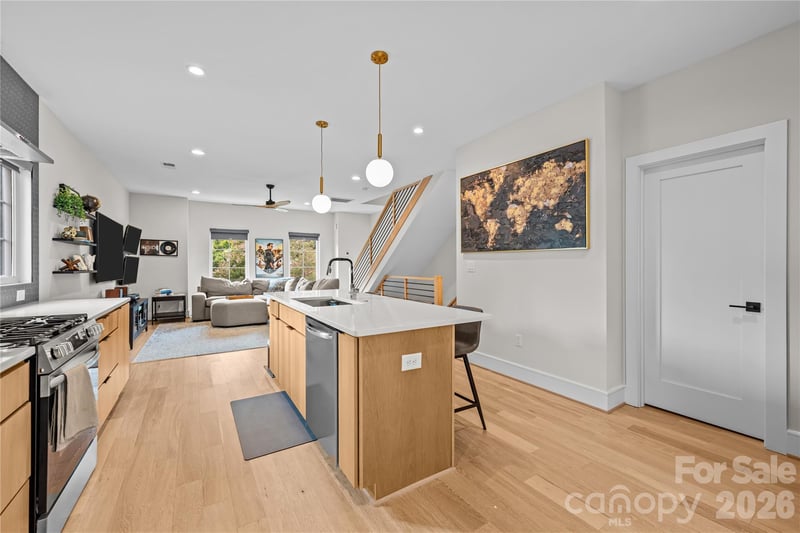 3020 Cobbs Hill Rd, Charlotte, NC 28205