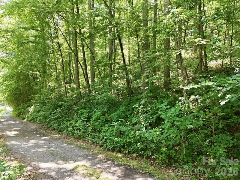 28 Mountain Breeze Trl, Asheville, NC 28803