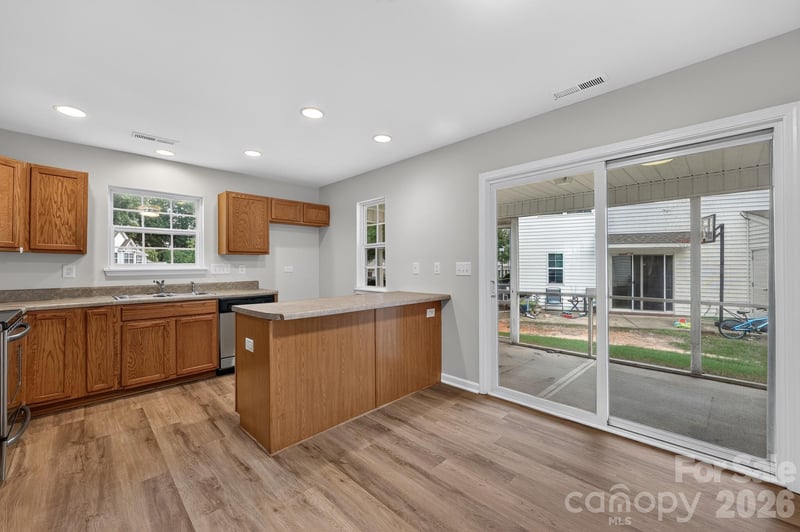 159 Limerick Rd, Mooresville, NC 281115