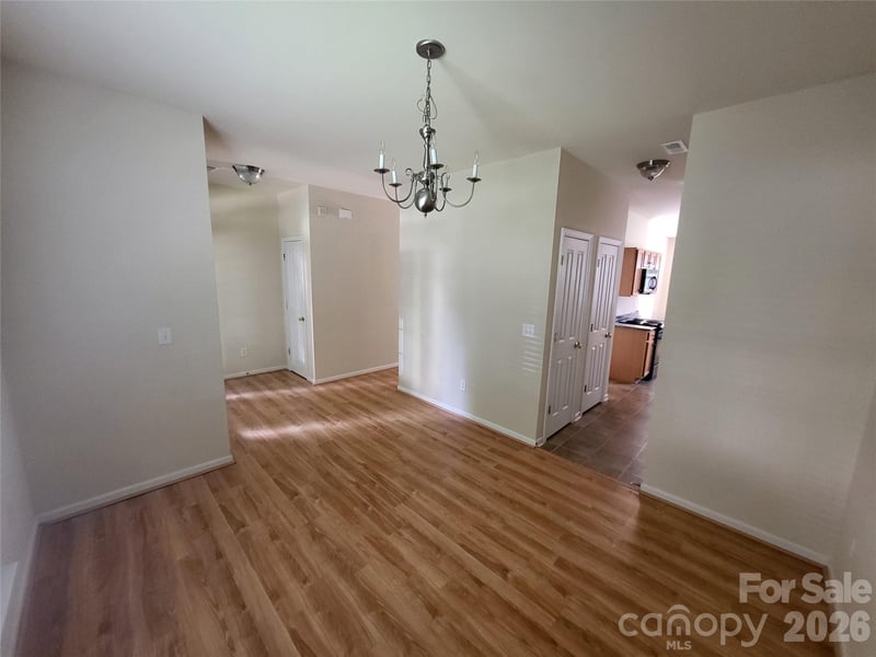 1520 Peaceful Way Dr, Charlotte, NC 28206