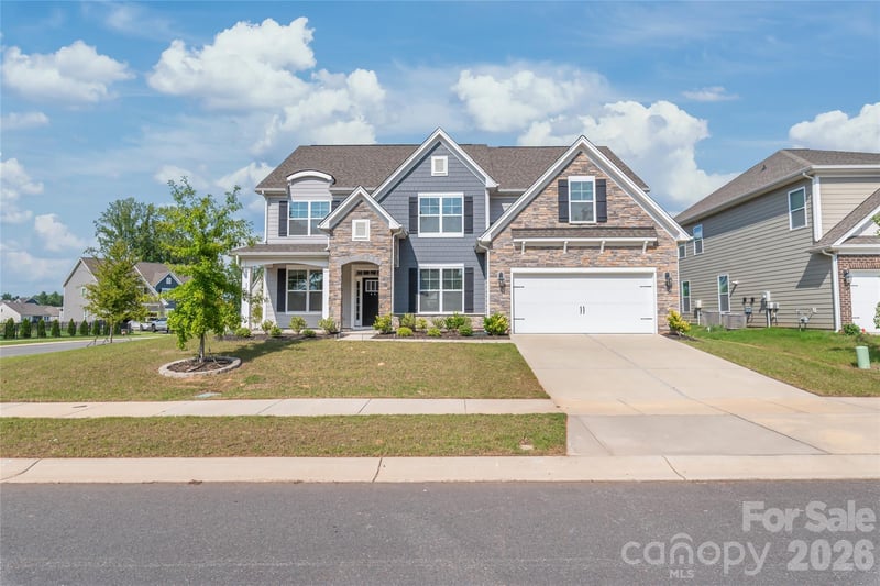 5703 Casper Dr, Charlotte, NC 28214