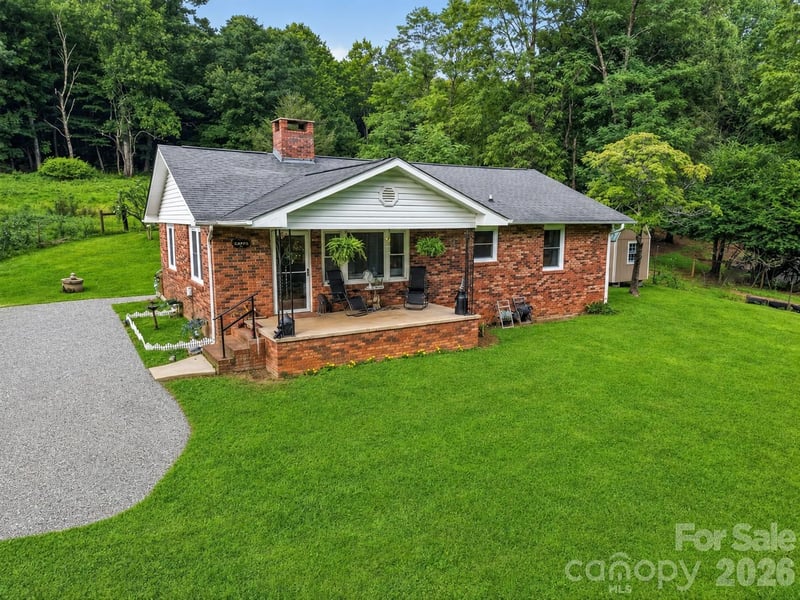 3702 Cabin Creek Rd, Zirconia, NC 28790
