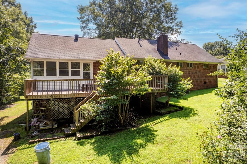 6733 Burkandt Rd, Charlotte, NC 28227