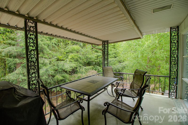 36 Clarendon Rd, Asheville, NC 28806