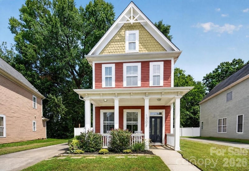 1308 Rising Oak Dr, Charlotte, NC 28206