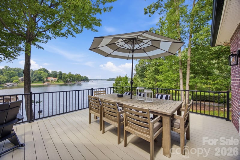 131 Long Cove Ln, Mooresville, NC 28117