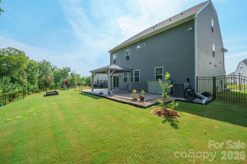 111 Lambeth Loop, Mooresville, NC 28115