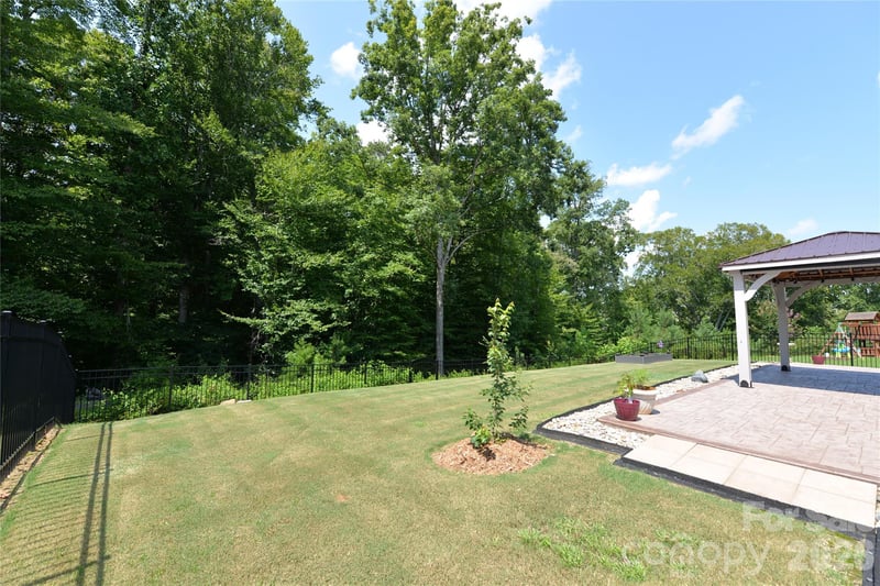 111 Lambeth Loop, Mooresville, NC 28115