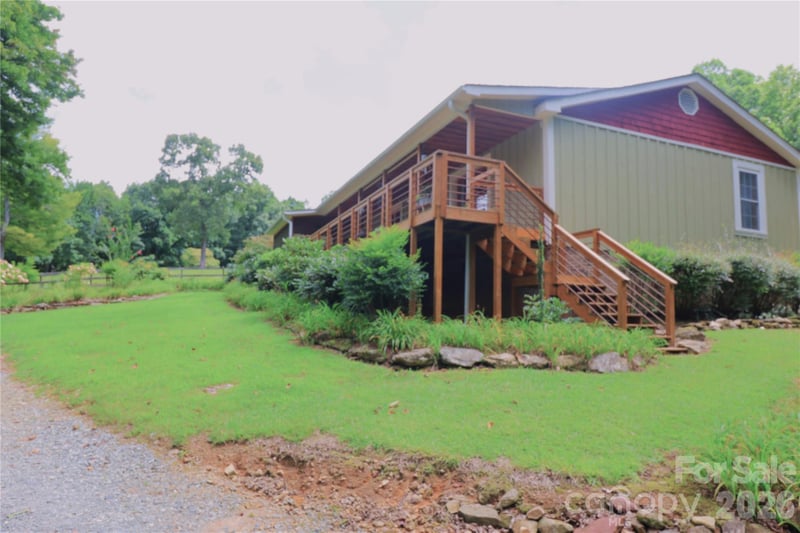 141 Owl Haven Ln, Cedar Mountain, NC 28718