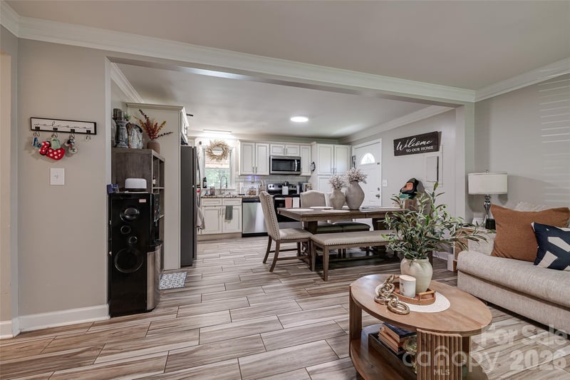 531 Stilwell Oaks Cir, Charlotte, NC 28212
