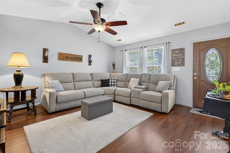 1820 Hampshire Dr, Salisbury, NC 28146