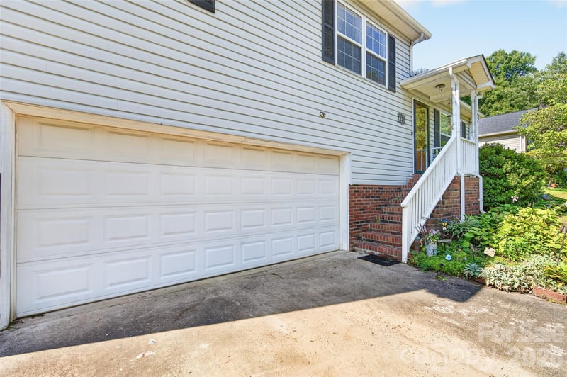 1820 Hampshire Dr, Salisbury, NC 28146