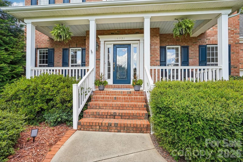 10823 Persimmon Creek Dr, Charlotte, NC 28227
