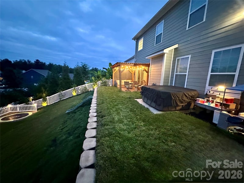 172 Longleaf Dr, Mooresville, NC 28117
