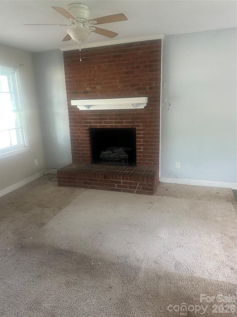 1109 Mclaughlin St, Statesville, NC 28677