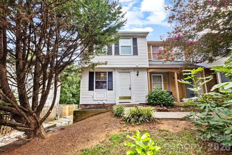 7320 Pebblestone Dr #F, Charlotte, NC 28212
