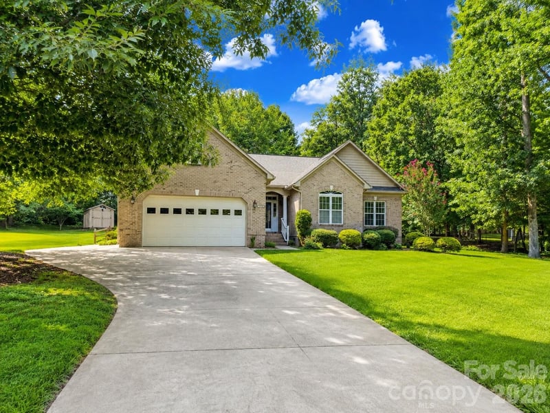 1318 Stonewyck Dr, Salisbury, NC 28146