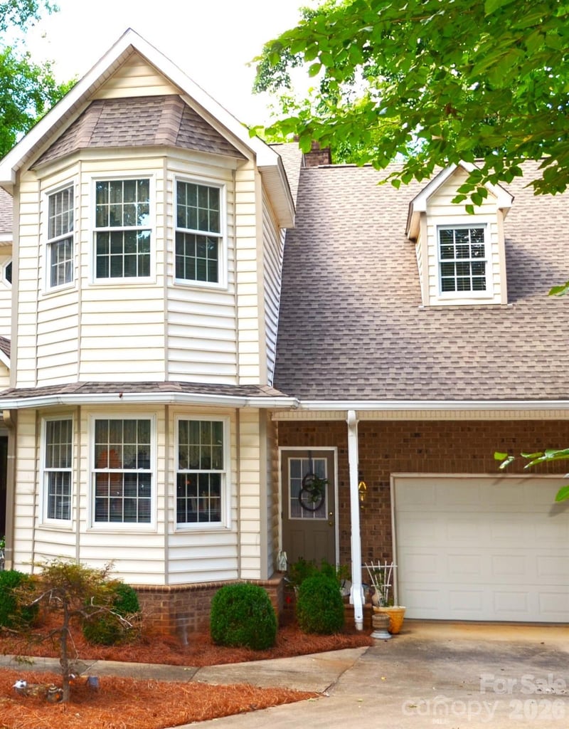 4721 Kuykendall Rd, Charlotte, NC 28270