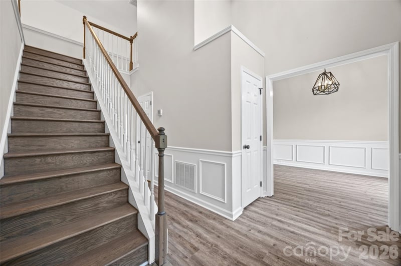 14107 Pine Harbor Rd, Charlotte, NC 28278