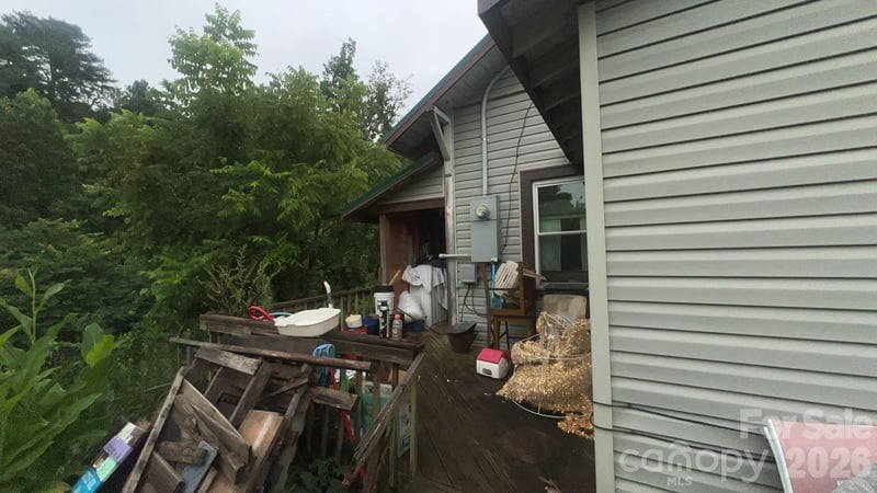 5 Eller Cove Rd, Weaverville, NC 28787