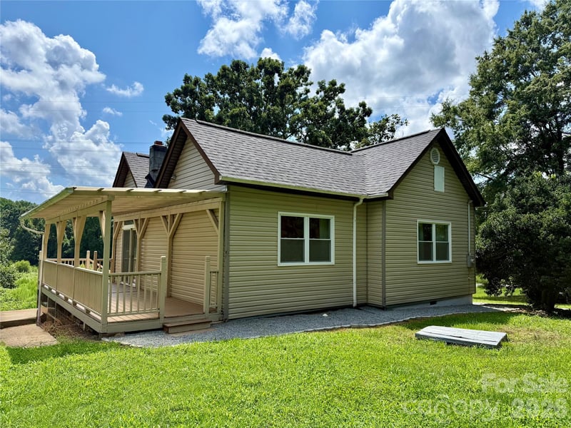 910 Hopewell Church Rd, Catawba, NC 28609