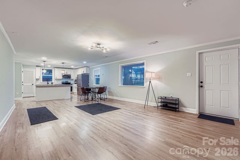 307 S Ransom St, Gastonia, NC 28052