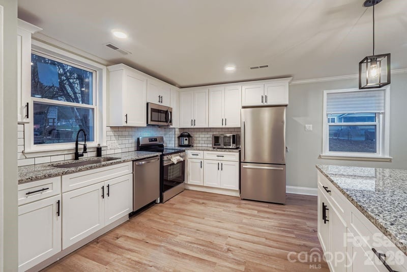 307 S Ransom St, Gastonia, NC 28052